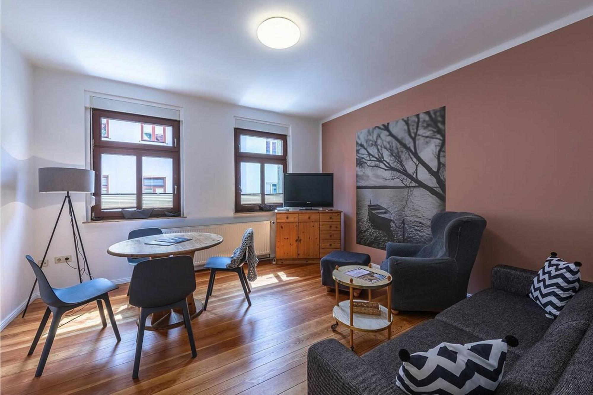 Hafenhaus Bootsquartier Apartamento Waren  Exterior foto