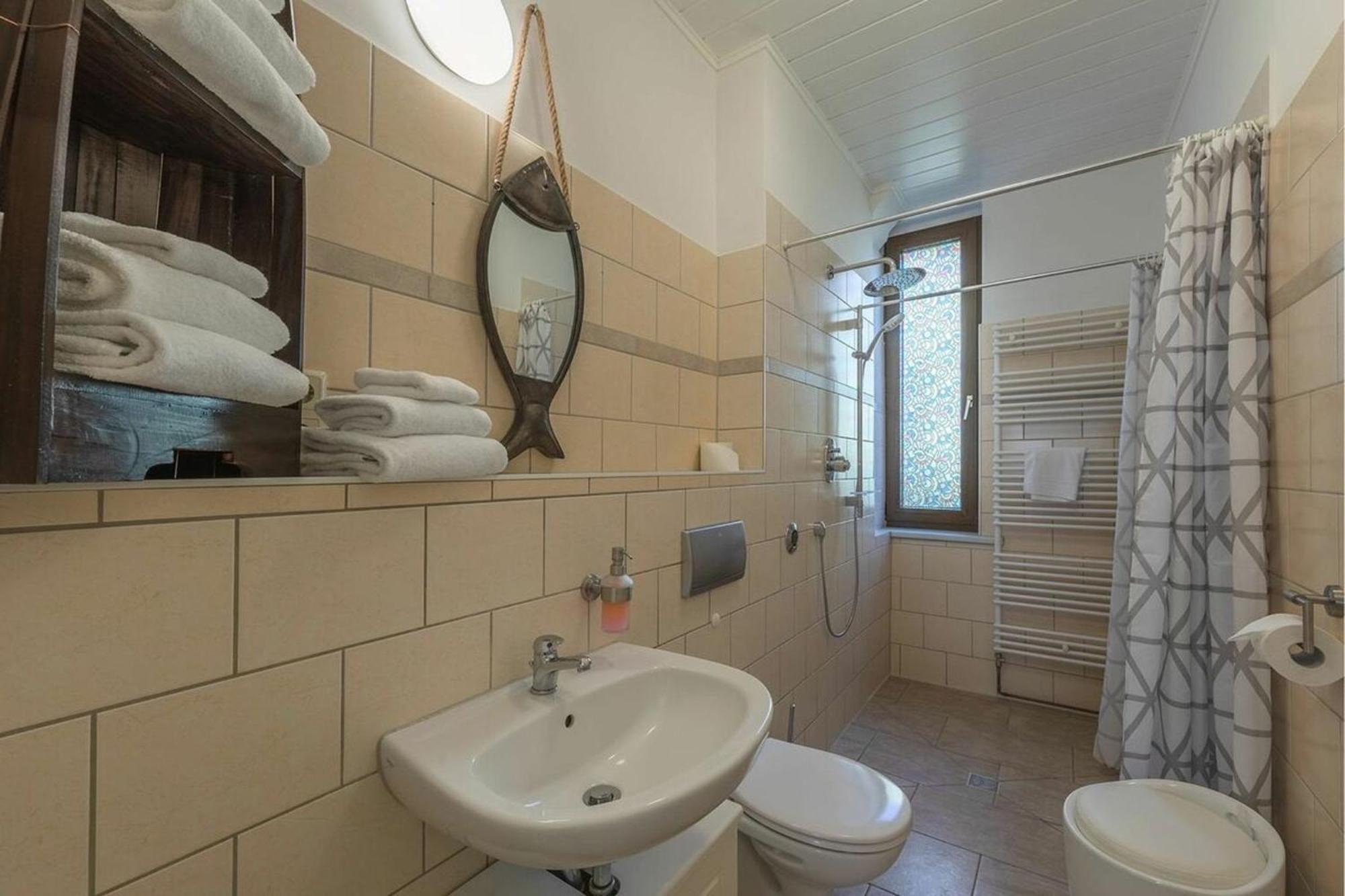 Hafenhaus Bootsquartier Apartamento Waren  Exterior foto